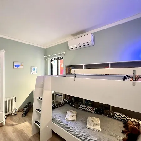 Kids Friendly With Pool By Homing Διαμέρισμα Βιλαμούρα