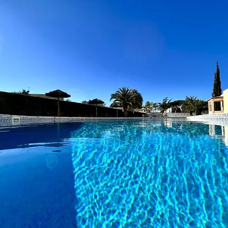 Kids Friendly With Pool By Homing Apartman